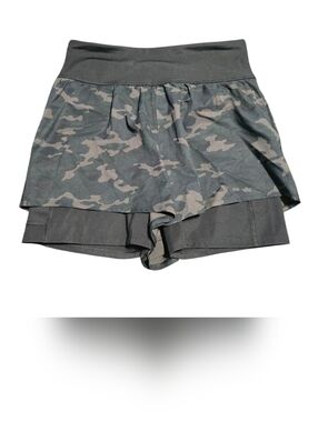 SPANX Camouflage Grey Overlay Skort Shorts Size M